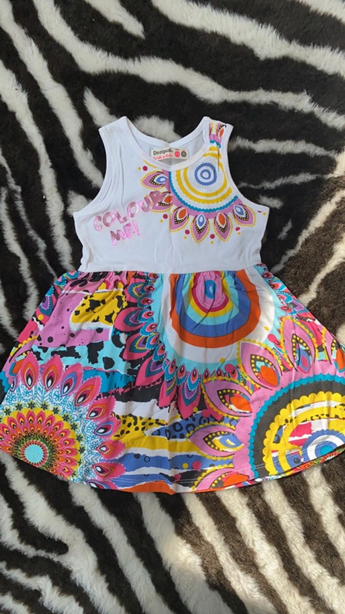 Robe desigual 98-104 (3-4 ans )