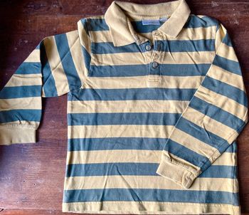 Polo jaune moutarde et kaki 8 ans type Rugby Kiabi