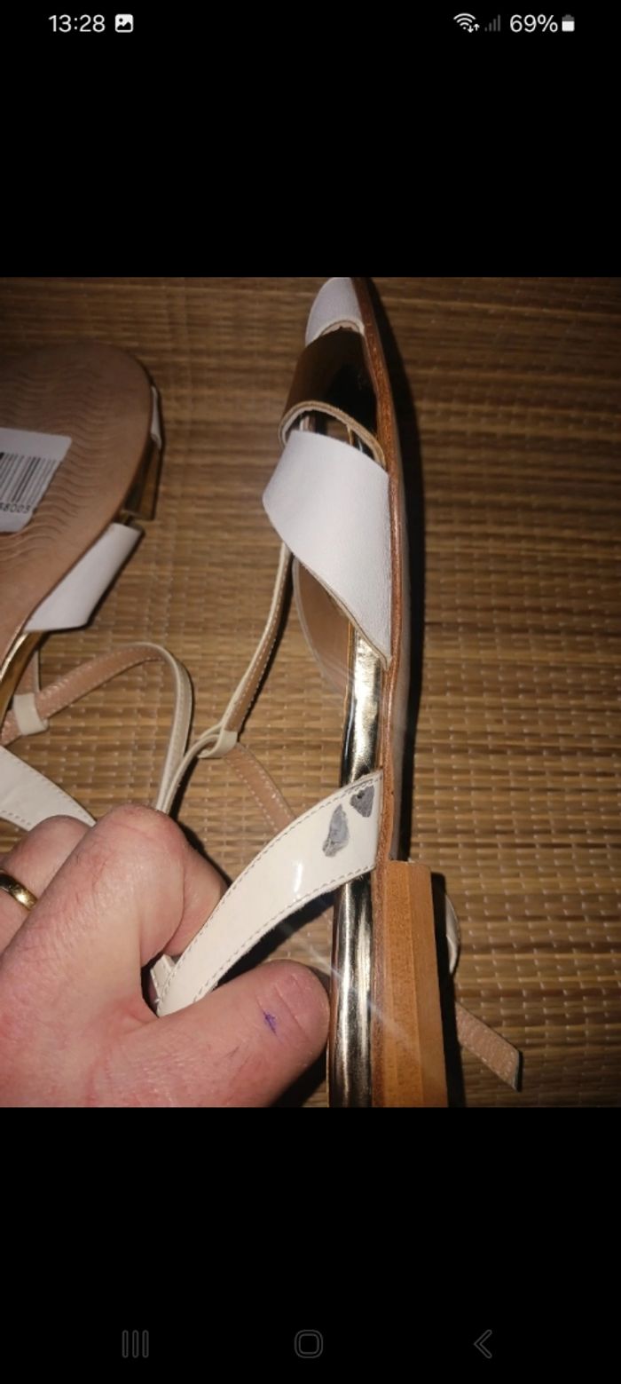 Sandales neuve Carel - photo numéro 5