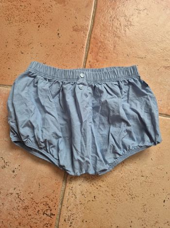 Cache couche bébé fille
