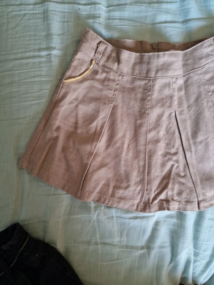 Lot fille jupe + short 4 ans - photo numéro 4