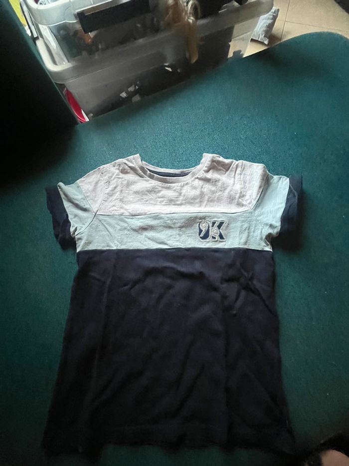 T-shirt manche courte taille 6 ans