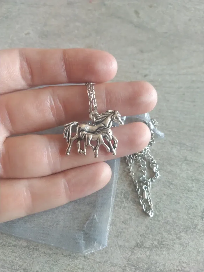Collier pendentif cheval et Poulin - photo numéro 2
