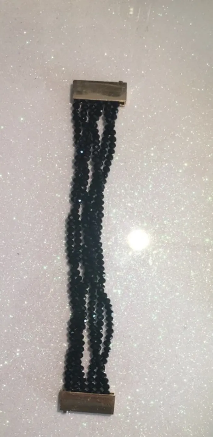 Bracelet noire - photo numéro 2