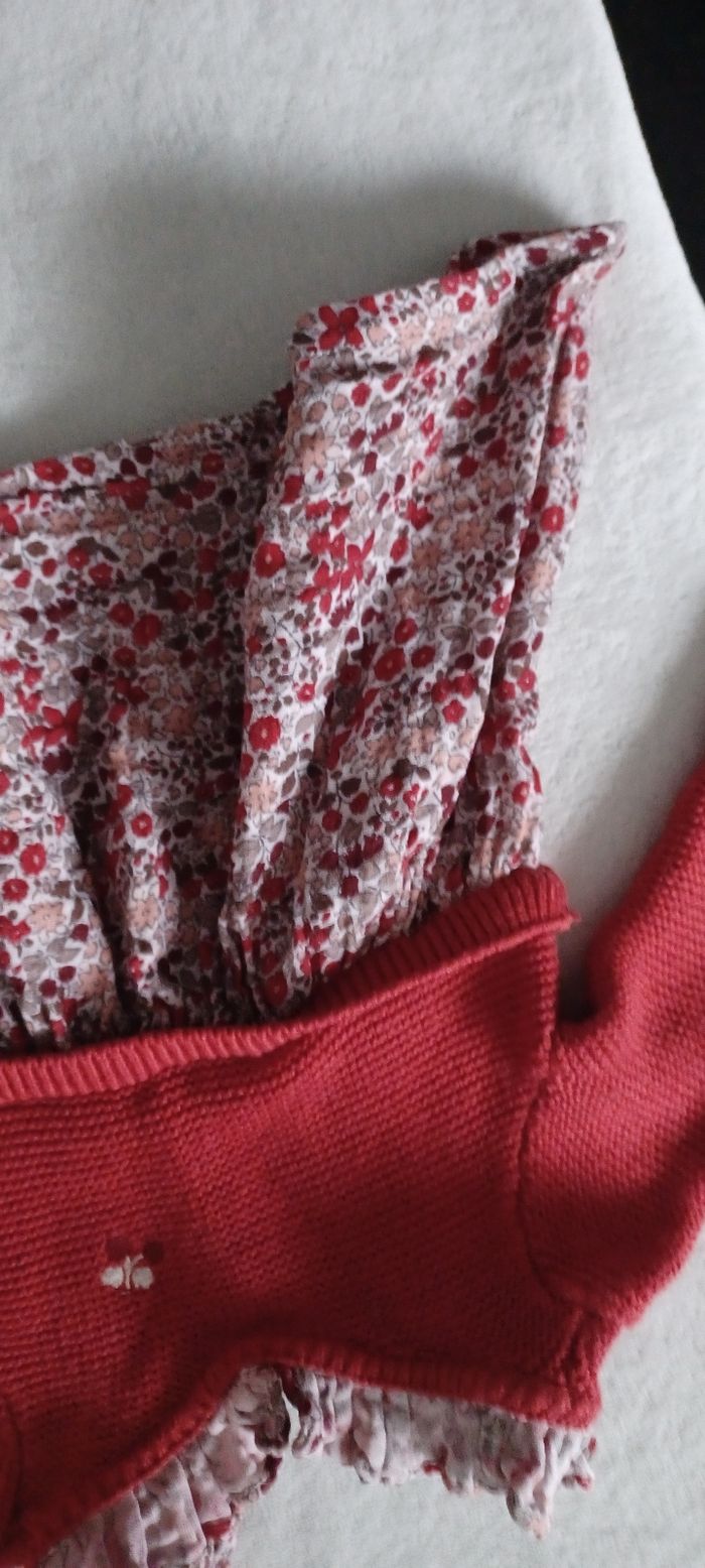 Très jolie petite robe bébé fille T 3 mois = 59cm - photo numéro 4