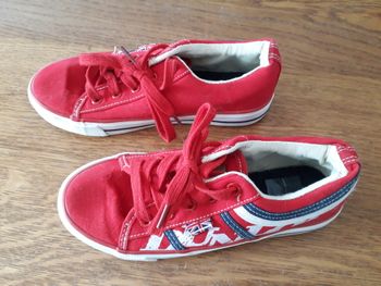 Chaussures , Baskets rouges Dunlop P 34