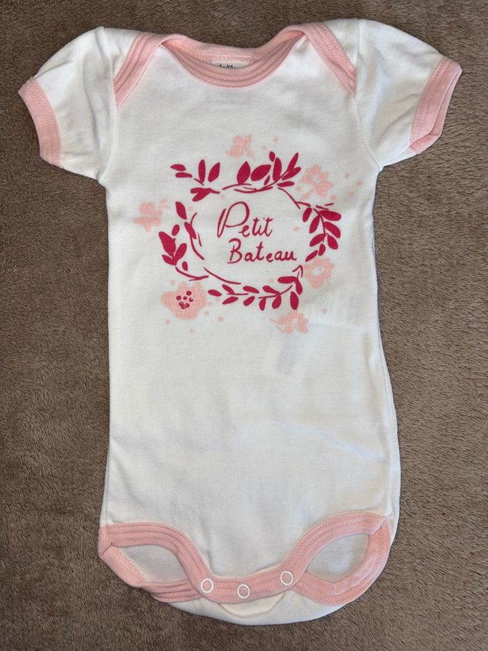 Lot de 3 bodies 3 mois Petit Bateau - photo numéro 8