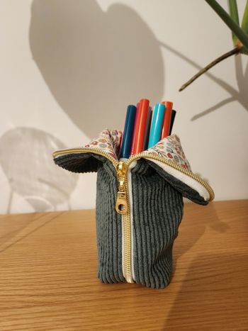 Trousse verticale trousse debout