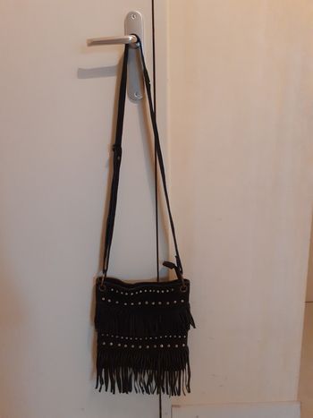 SAC à main noir à franges