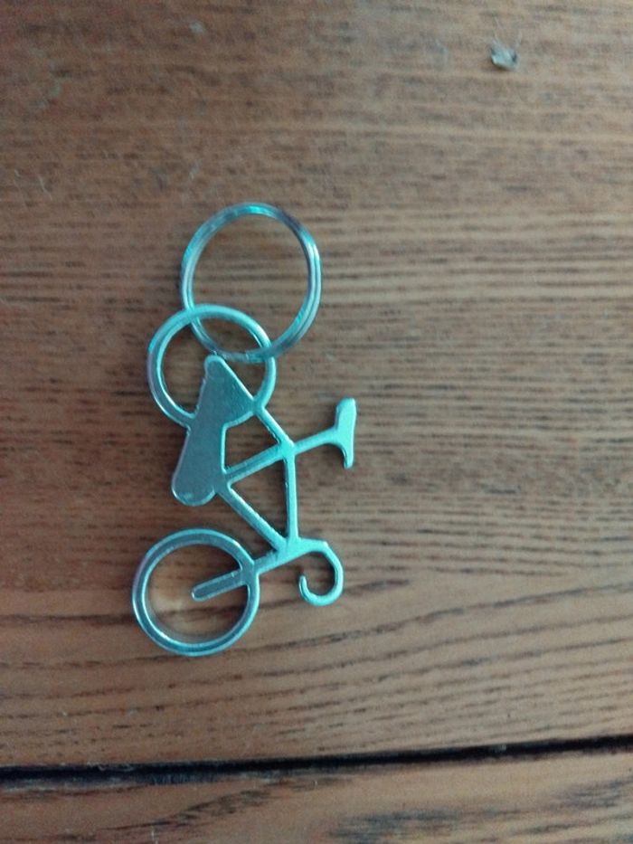 Porte clé décapsuleur - photo numéro 3