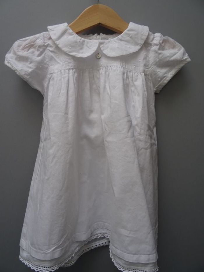 robe blanche manches courtes