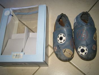 chausson souple cuir robeez 2-3 ans