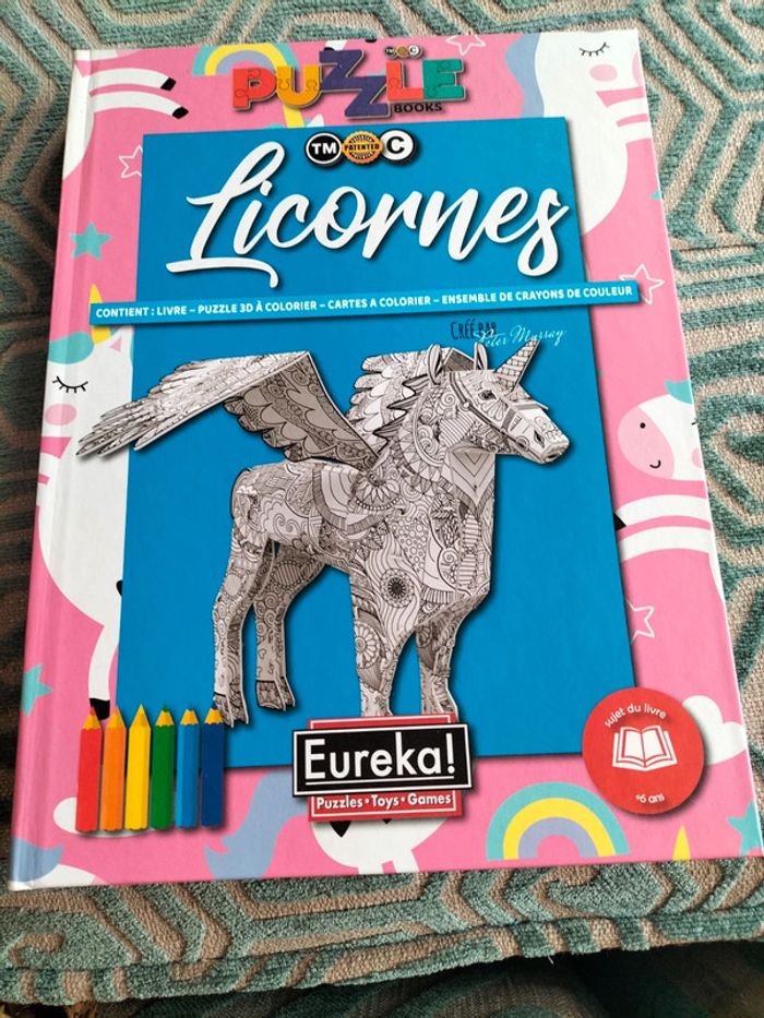Livre puzzle 3 D licornes