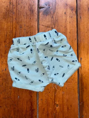 Short 3 mois
