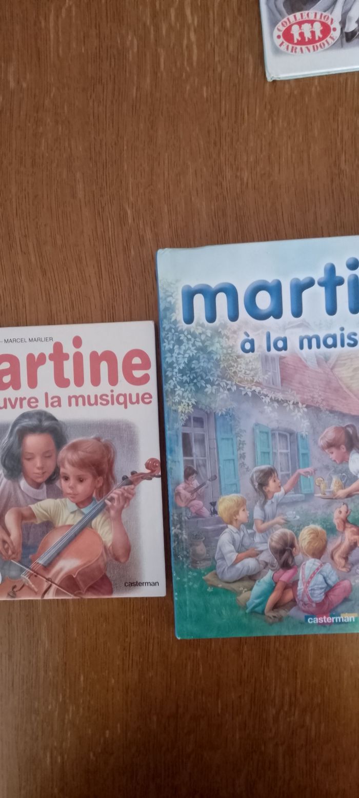 Joli lot de 4 livres Martine ( dont volume 6 contenant 8 titres ) bon état - photo numéro 9