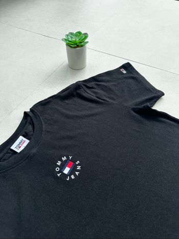 T-shirt Tommy Jeans noir taille S 👕