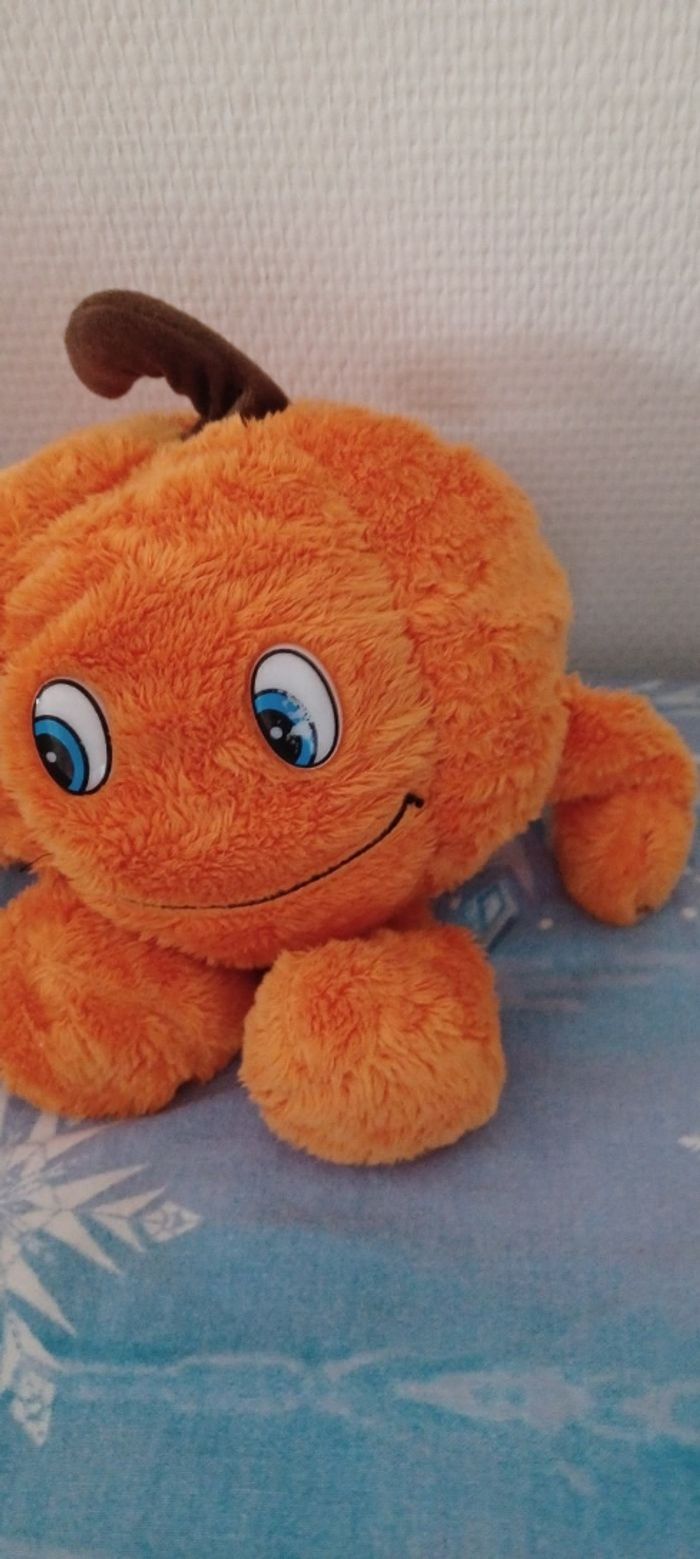 Très jolie petite peluche potiron - photo numéro 2