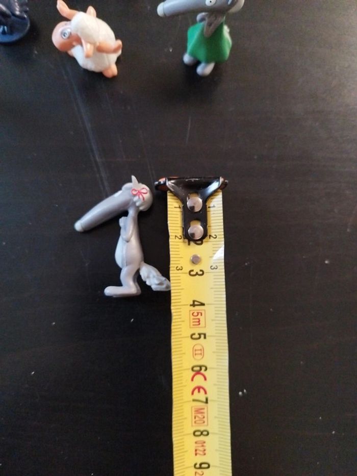 Lot 20 figurines Loup noël - photo numéro 6