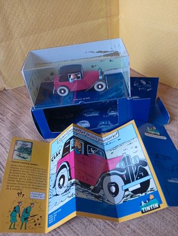 En voiture Tintin l'oreille cassée Hergé moulinsart
