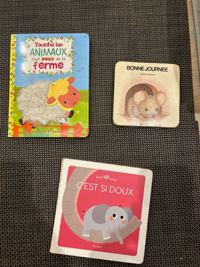 Lot de 3 livres bébé