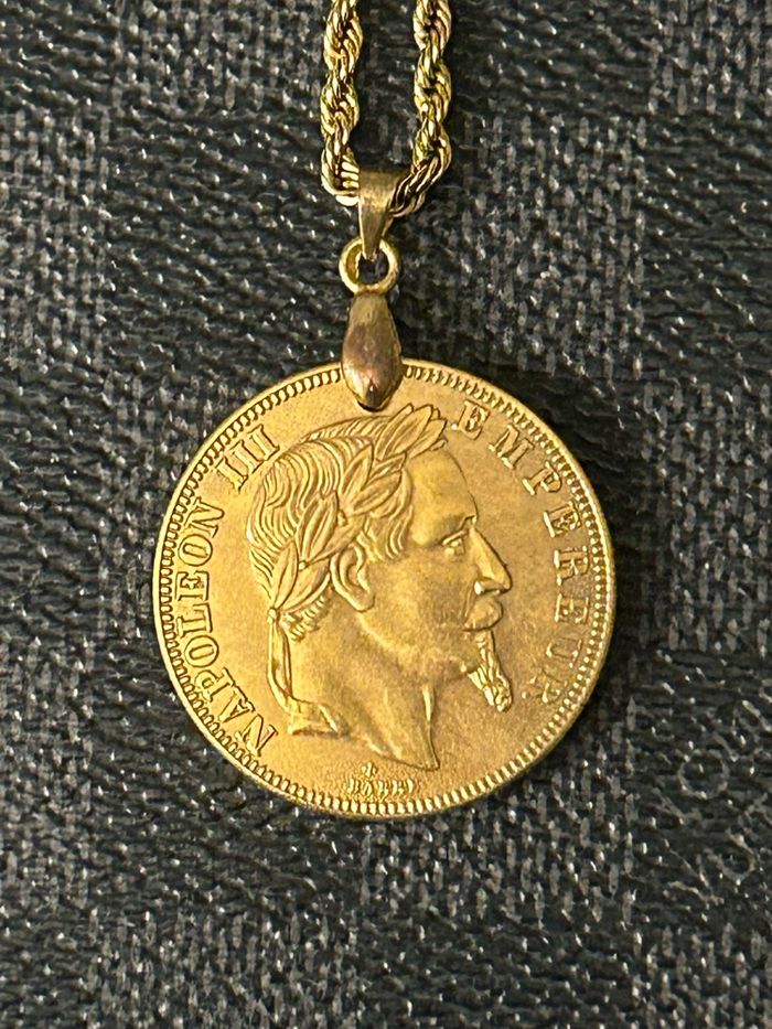 Collier Pendentif Reproduction de Pièce Napoléon III 50 Francs