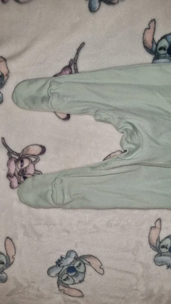 Pyjama 0/3 mois en très bon état - photo numéro 10