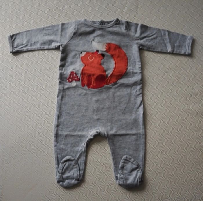 Lot de 4 pyjamas légers taille 6 mois - photo numéro 8