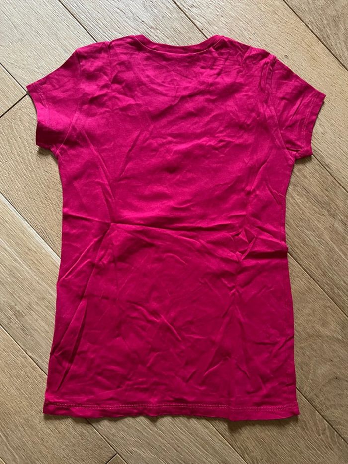 Tee shirt 8/9 ans benetton rosę fuschia très bon état - photo numéro 6