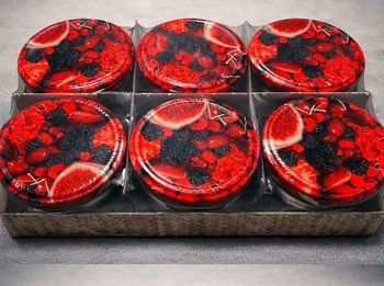 lot de 6 pots de confiture en verre/neufs/couvercles fruits rouges