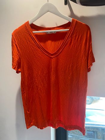 TEE shirt rouge orangé