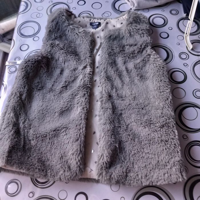 Gilet fausse fourrure