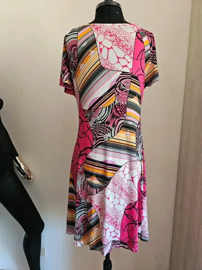 Robe fluide colorée Patrice Bréal – Taille 44 – Très bon état - photo numéro 2
