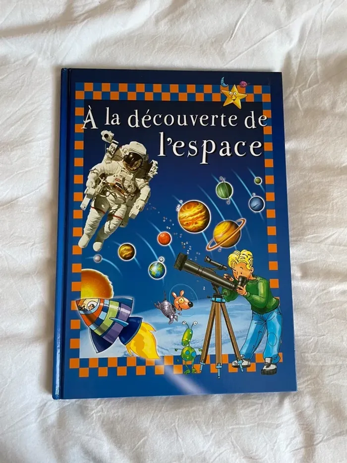 Livre à la découverte de l’espace