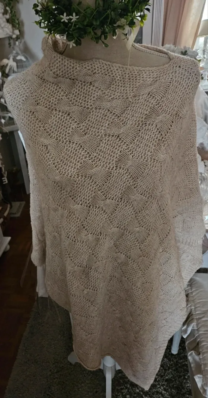 Pull poncho asymétrique beige Taille Unique (42/44) - photo numéro 2