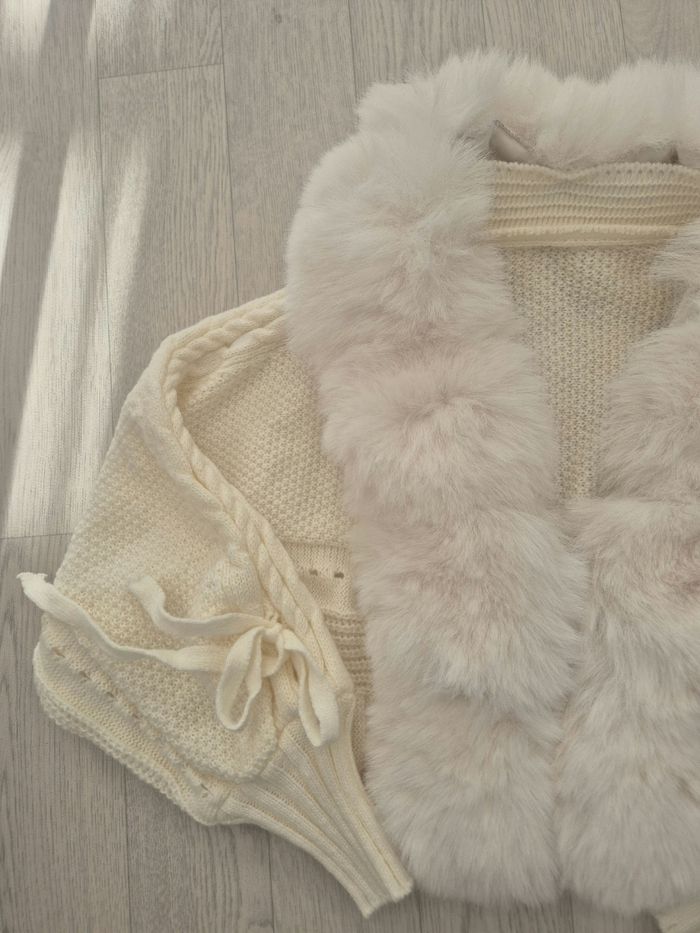 Cardigan Crème a fourrure - photo numéro 4
