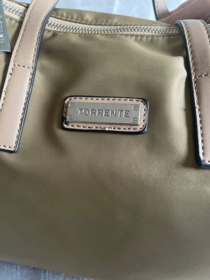 Élégant sac Torrente beige en très bon état - photo numéro 4