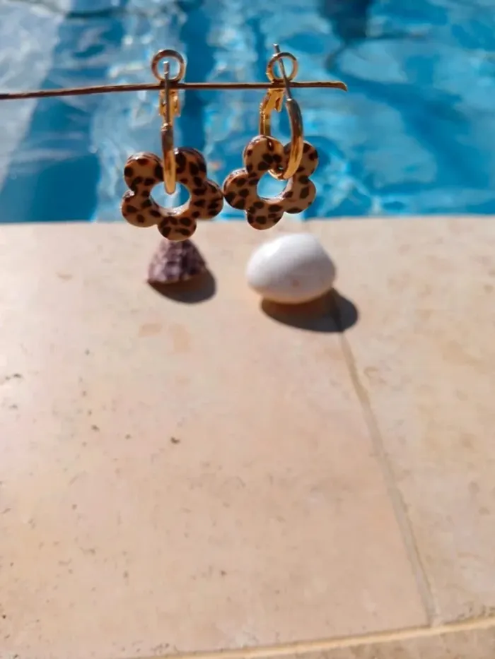 Boucles d'oreilles fleurs motif léopard or doré acier inoxydable summer - photo numéro 5