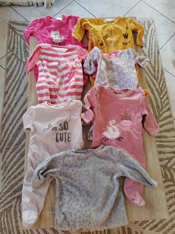 Lot de pyjamas bébé
