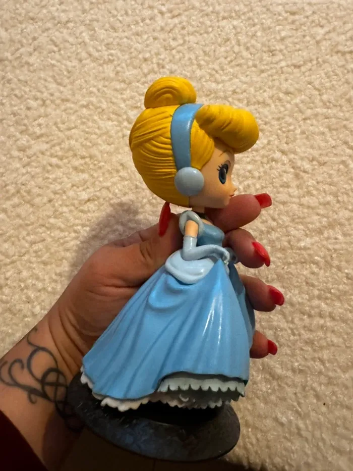 Figurine cendrillon - photo numéro 2