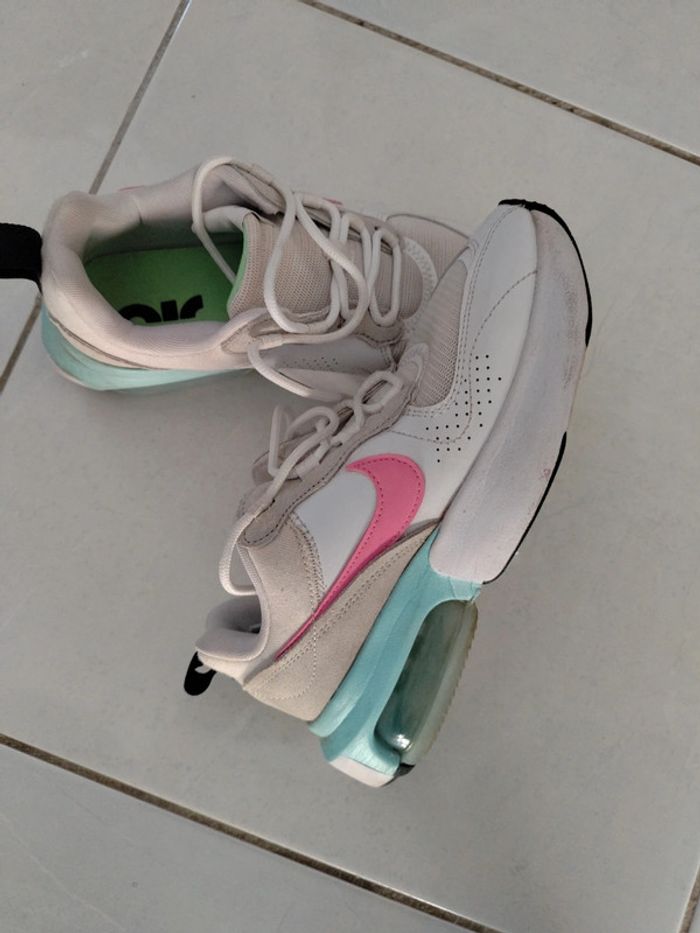 Baskets Nike Air 37.5 comme neuves