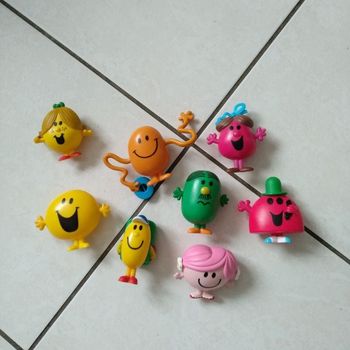 Lot de 8 figurines monsieur madame