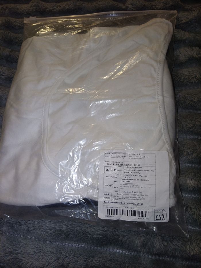 Débardeurs blanc et noir 3 XL - photo numéro 2