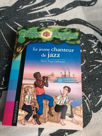 Livre La cabane magique Le jeune chanteur de jazz numéro 37