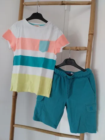 Short avec t-shirt 8 ans