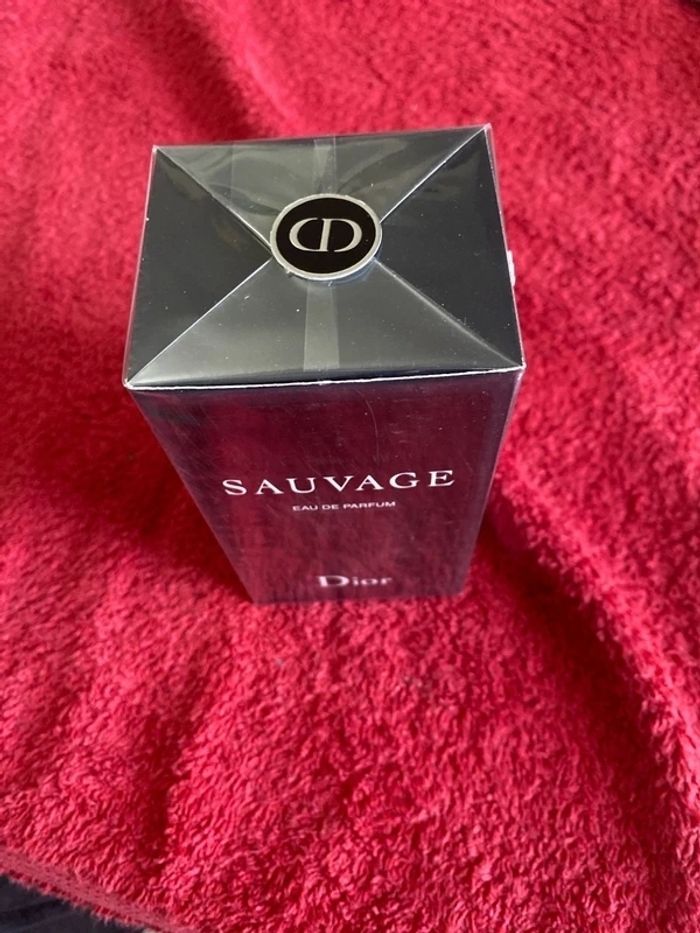 Neuf avec étiquette·SAUVAGE - photo numéro 5