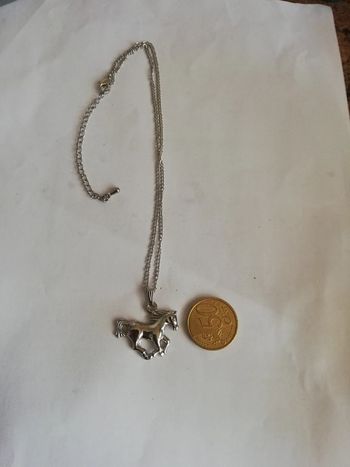 Sublime collier pendentif cheval neuf