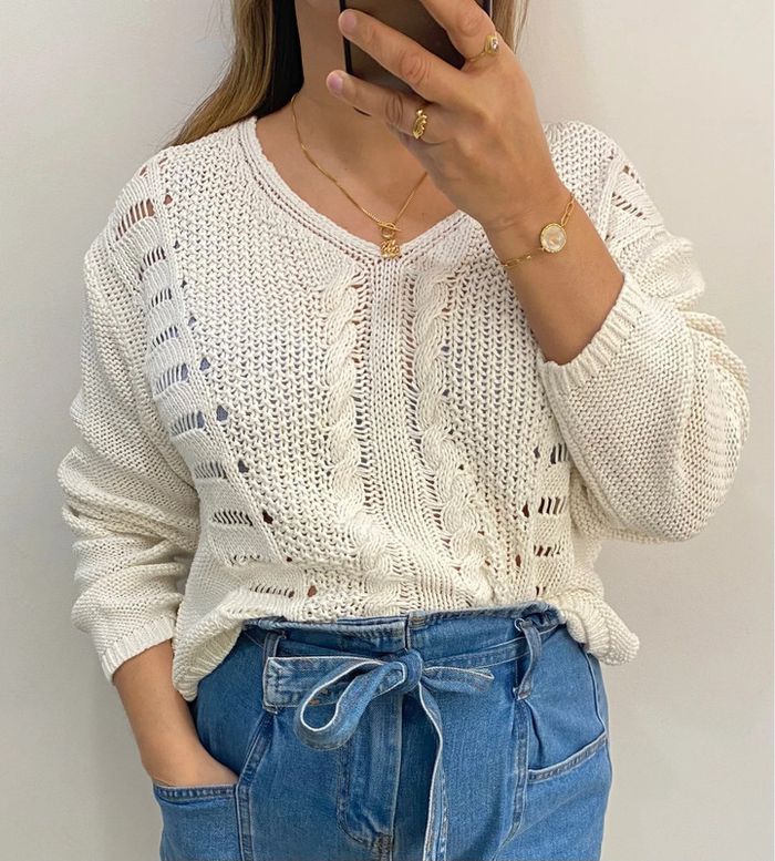 Superbe Pull Court Col V Taille M - photo numéro 2
