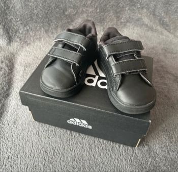 Baskets noir adidas