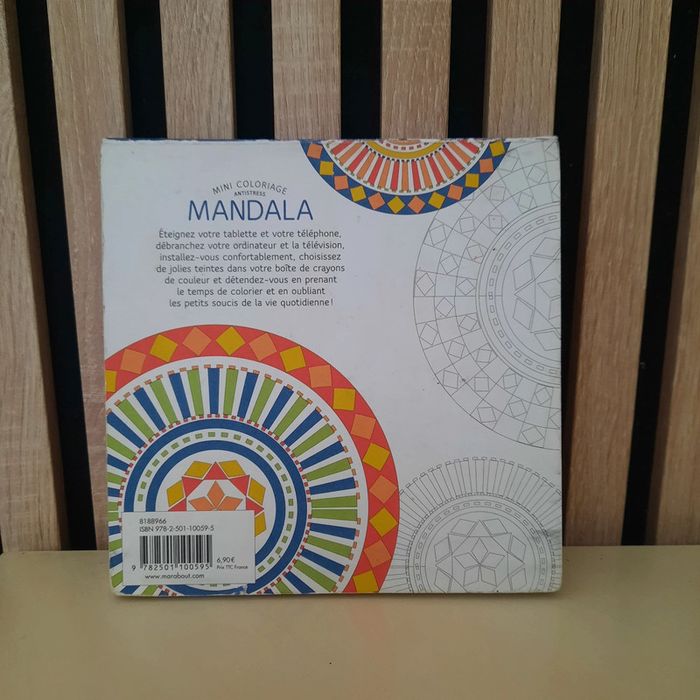 Carnet de coloriage antistress mandala - photo numéro 2