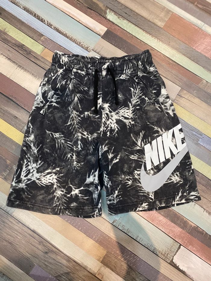 Short Nike noir blanc - photo numéro 2